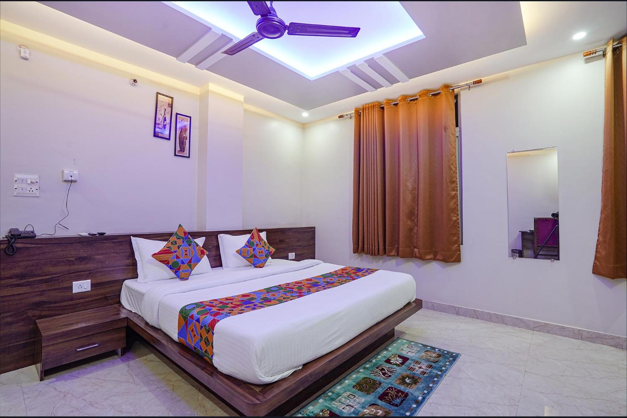 Fabhotel Nandini Grand Kakarmatha Buitenkant foto